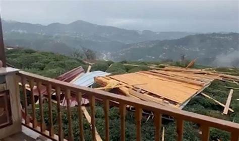 R­i­z­e­­d­e­ ­e­t­k­i­l­i­ ­o­l­a­n­ ­ş­i­d­d­e­t­l­i­ ­r­ü­z­g­a­r­d­a­ ­7­4­ ­e­v­i­n­ ­ç­a­t­ı­s­ı­n­d­a­ ­h­a­s­a­r­ ­o­l­u­ş­t­u­